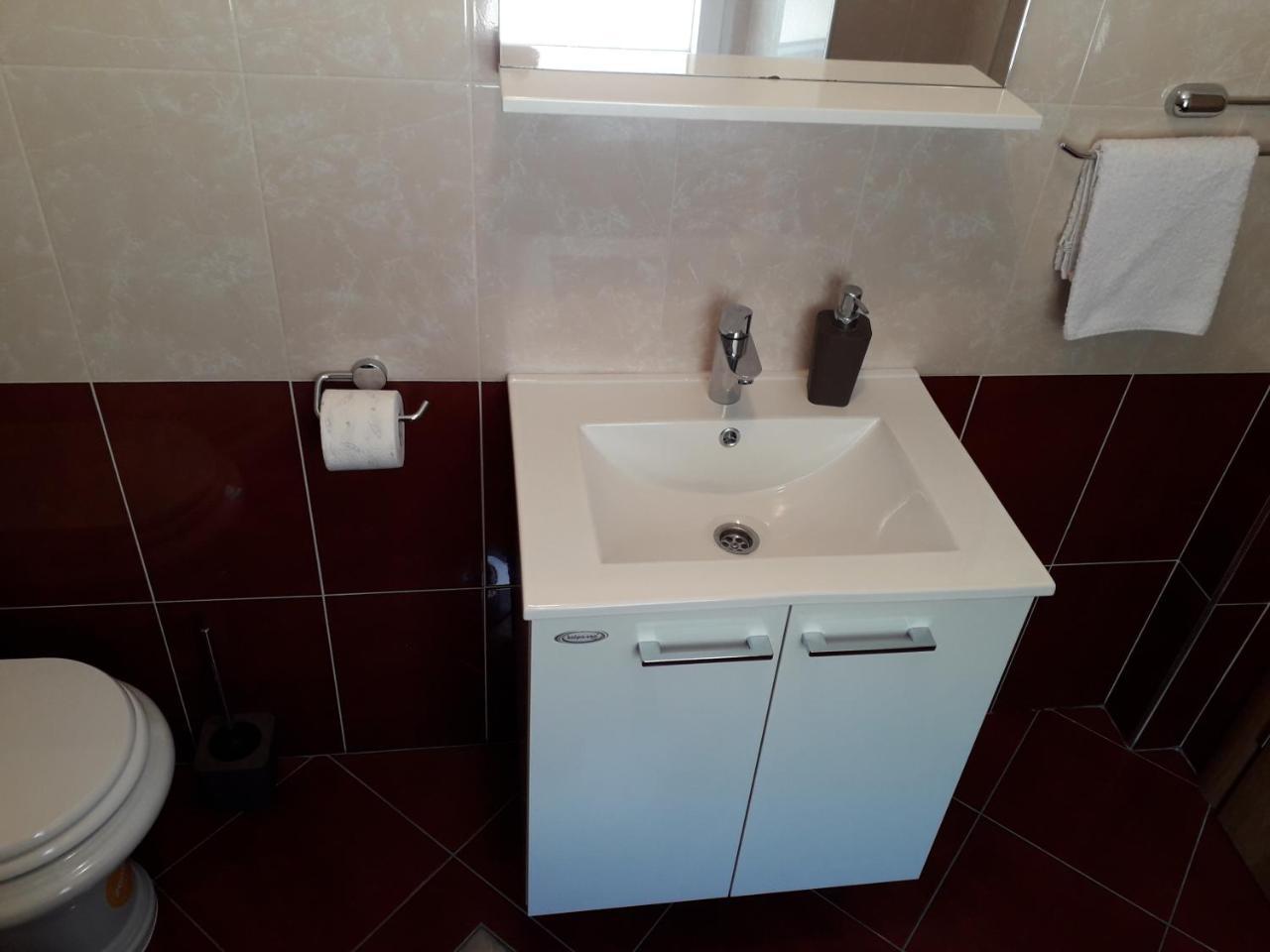 Holiday Apartments Maslina Paho Babino Polje Exterior photo